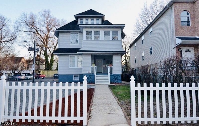 1st image of 27 Lenox Ave