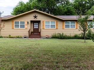 808 E Main St, Ovilla, TX 75154