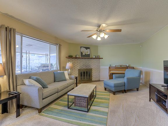 onqpronm.com-Mountain View Ave NE-3