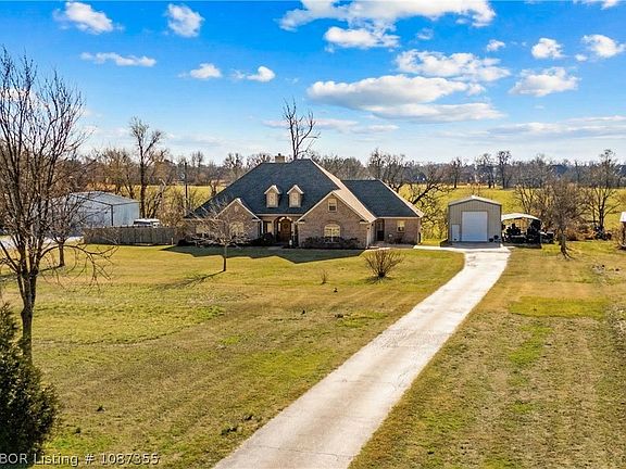 2nd image of 1701 Elm Springs Rd