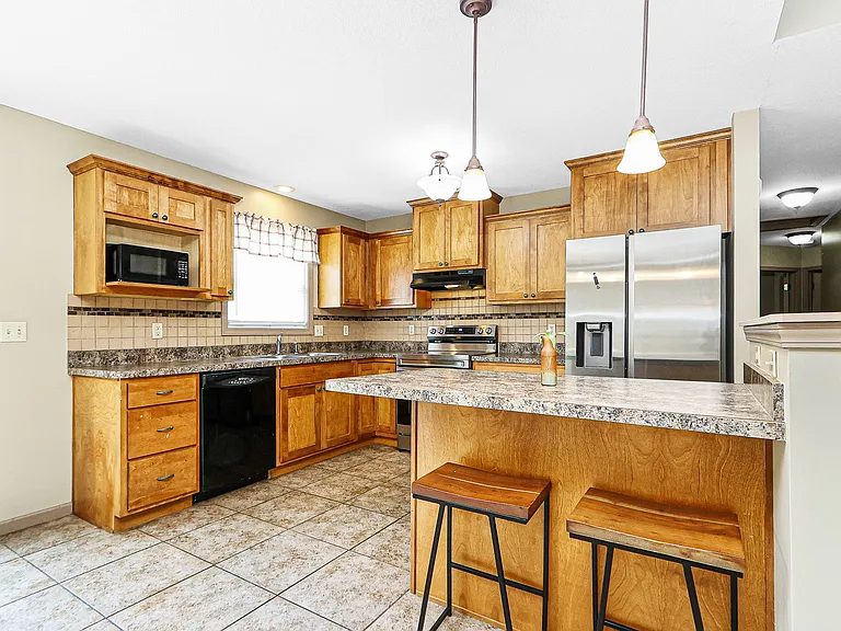 2505 Sawmill Rd — Photo 12