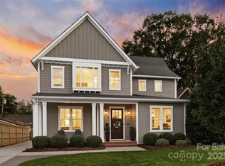 608 Melbourne Ct, Charlotte, NC 28209