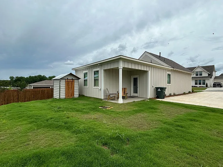 632 Shropshire Dr — Photo 10