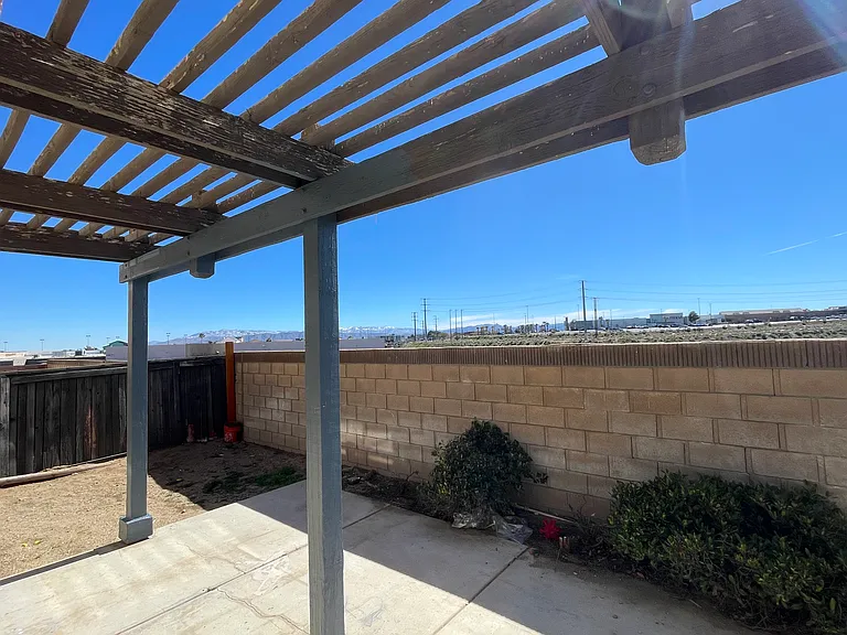 14527 Pony Trail Rd — Photo 19