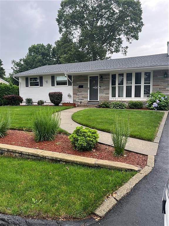 26 Mills Dr, Johnston, RI 02919 Zillow