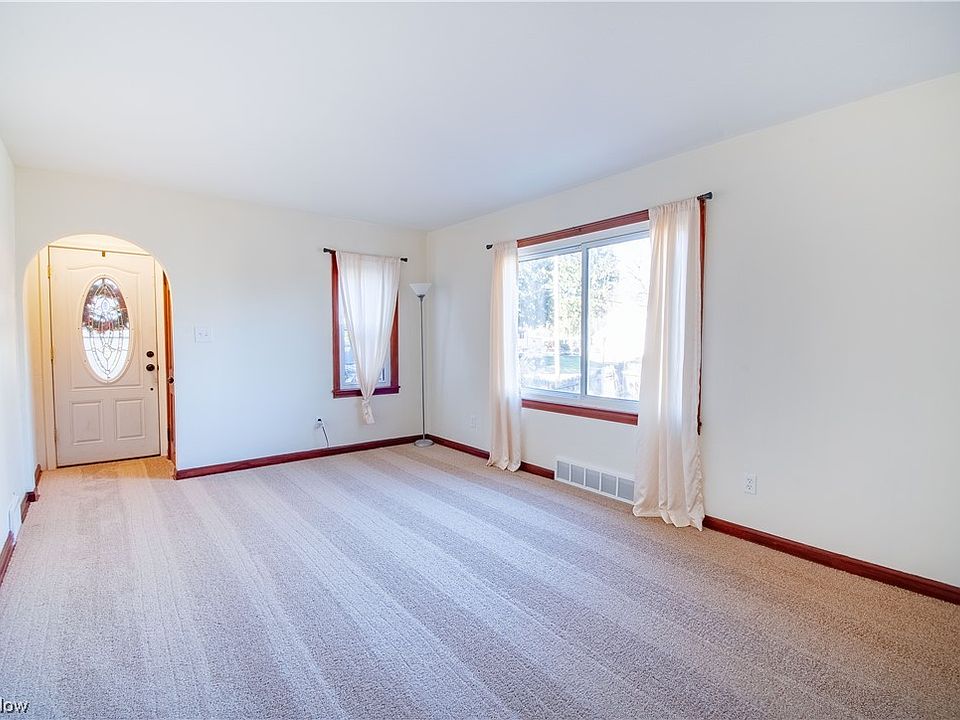 2483 Edwin Ave, Akron, OH 44314 Zillow