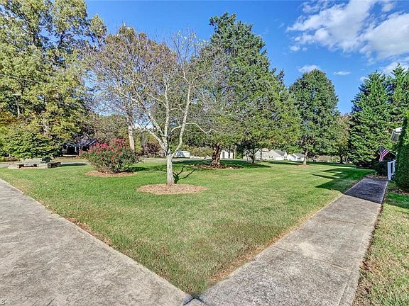 2nd image of 4902 Streamside Dr
