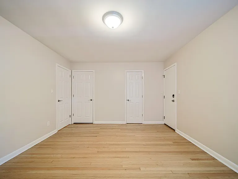 1227 Inwood Ter #1F — Photo 10