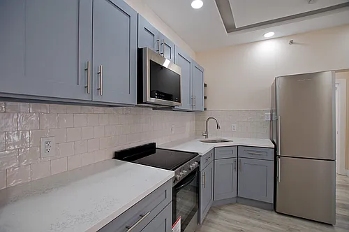 218 Madison St #1 Photo 1