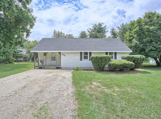 805 #E, Monticello, IL