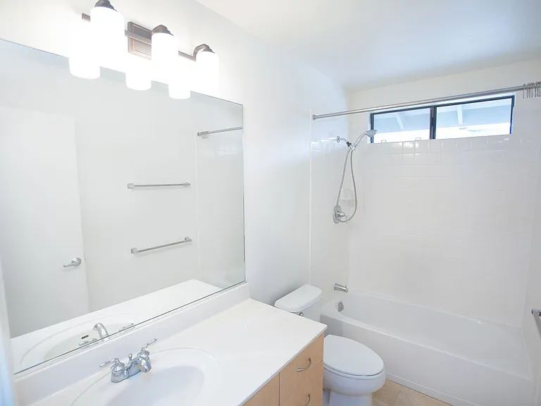 95-1022 Molakea St #13 — Photo 2
