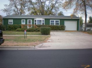 1031 E Meade St, Rapid City, SD 57701