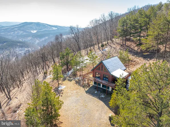 121 Potato Ridge Rd, Moorefield, WV 26836