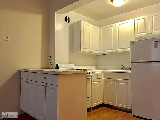 Rented by Metropolitan Property Group | media 2
