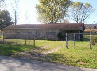 243 Harmon Rd, Graysville, TN 37338