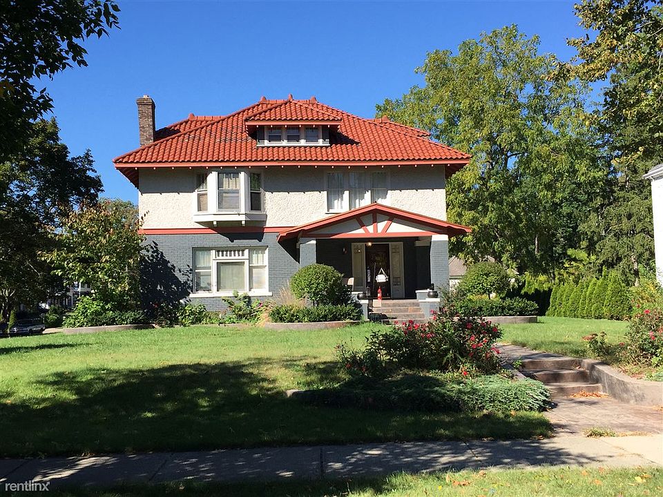 82f2