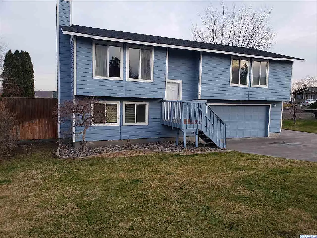 1200 Fig St photo 1