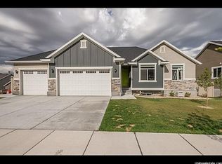 15162 S White Hart Ln, Bluffdale, UT 84065