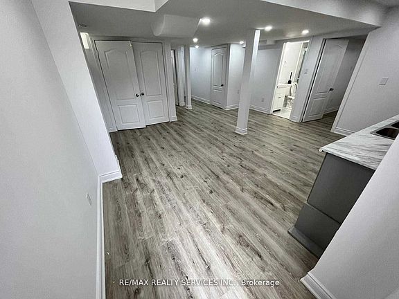 3rd image of 35 Seahorse Ave #Basement