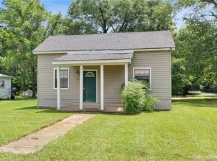 411 Billingsley St, Logansport, LA 71049