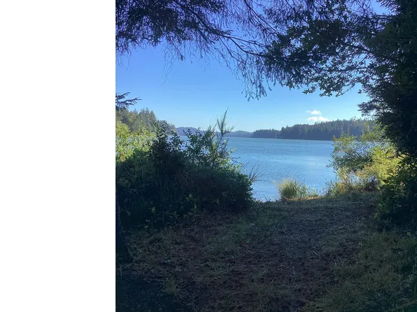 83615 Clear Lake Rd #1, Florence, OR 97439