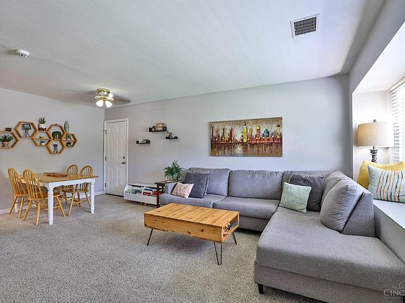 5th image of 11907 Lawnview Ave