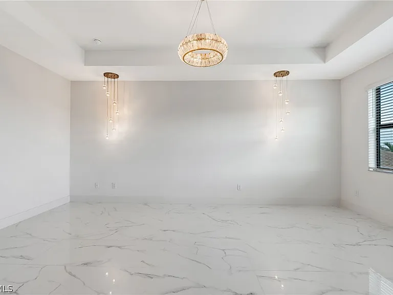 11604 Meadowrun Cir — Photo 25