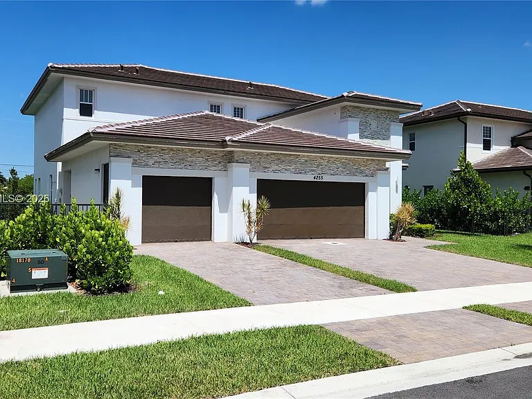 4255 SW 123rd Ter — Photo 36