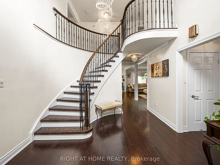 5 Stave Cres — Photo 2