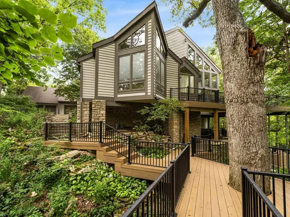 4340 Manor Ct E, Dublin, OH 43017