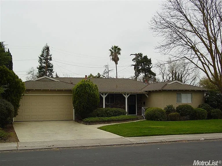 506 Bowen Ave photo 1