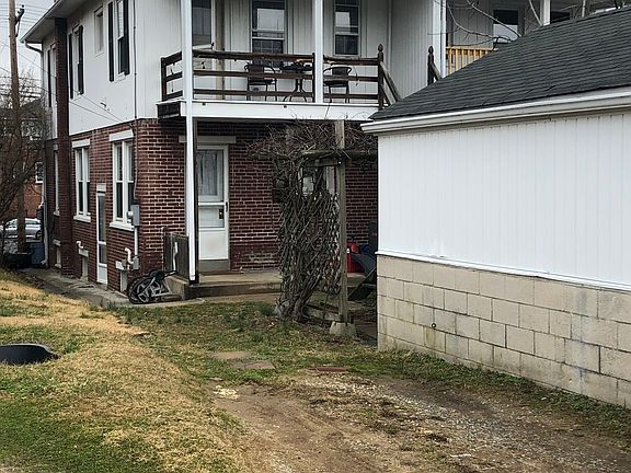 4th image of 1276 W King St