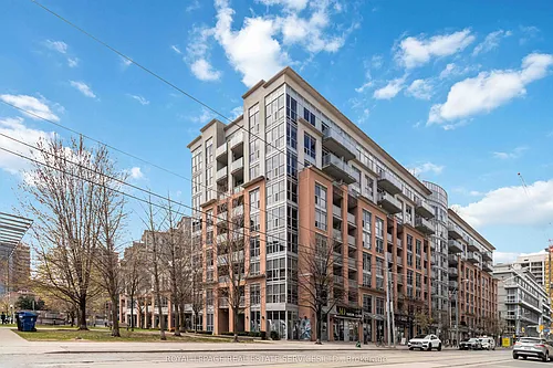 1005 King St W Photo 1