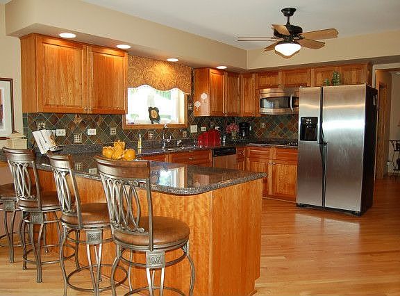 3rd image of 25747 N Somerset Ct