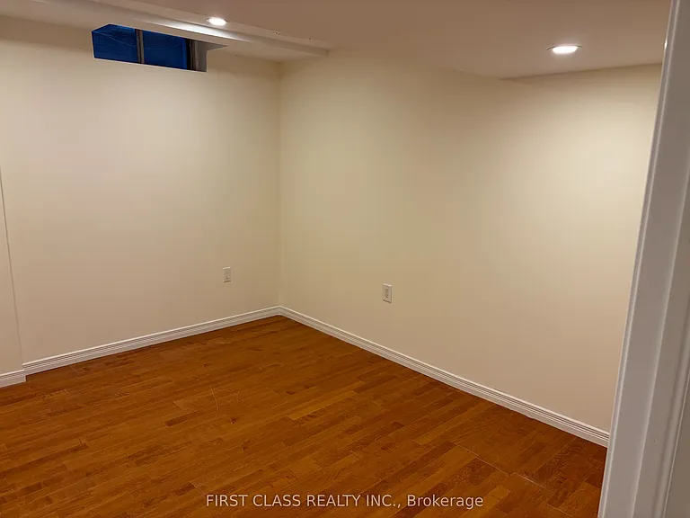 157 Galbraith Cres #BSMNT — Photo 2