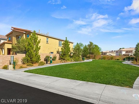 5th image of 2256 Mundare Dr