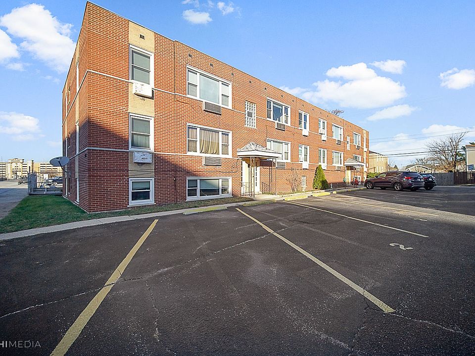 1st image of 1307 Calumet Ave #7