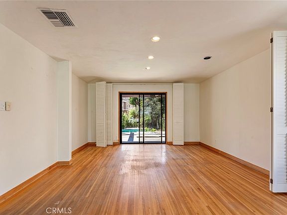 4th image of 821 Novelda Rd