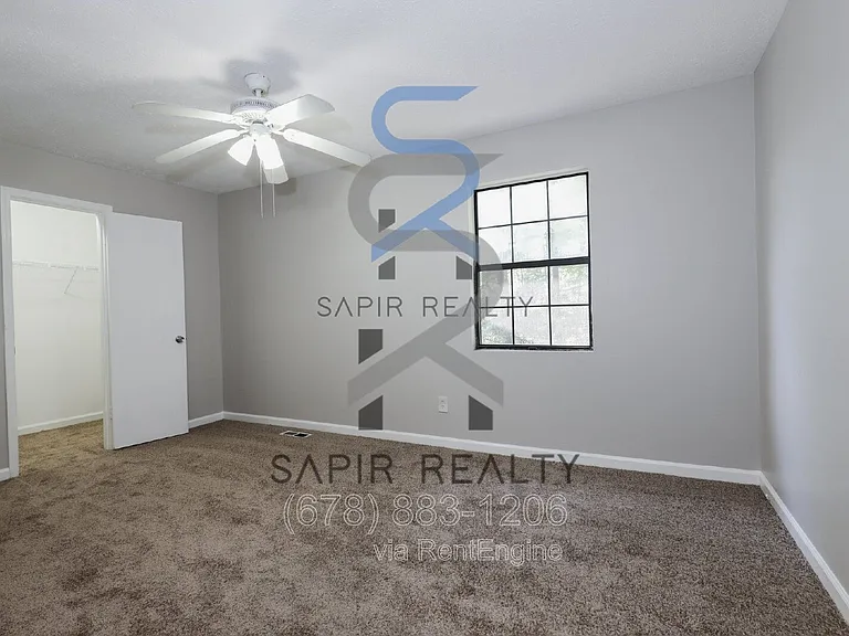 2719 Greystone Ct — Photo 5
