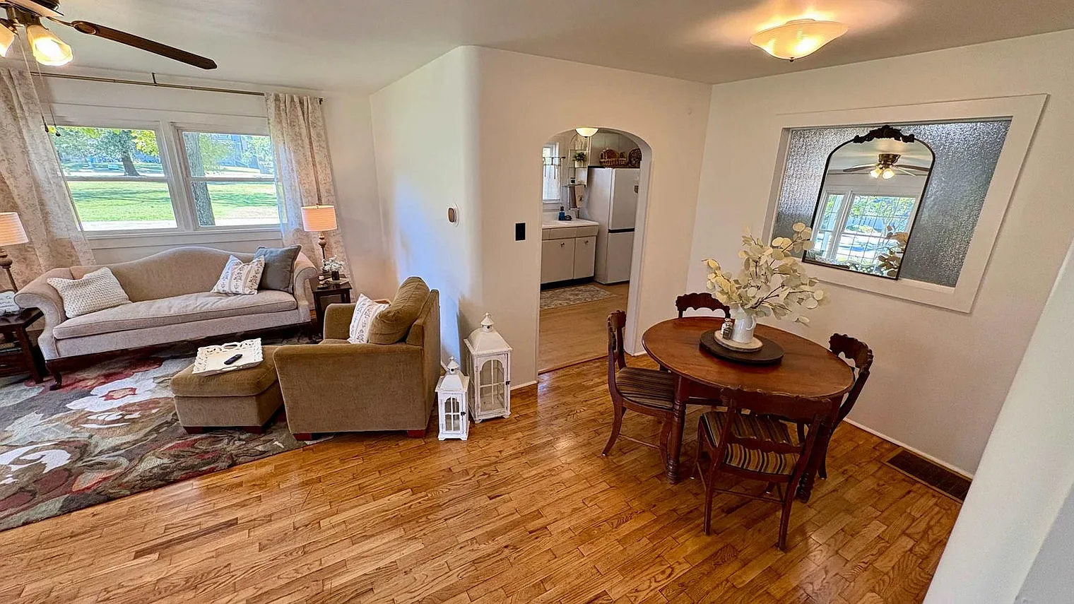 2 bed, 2.0 bath, 1119 sqft, $2,757 — Photo 3