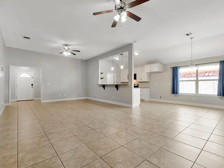 9315 Buccola Ave — Photo 6