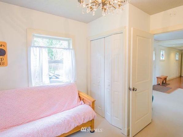 (undisclosed Address)