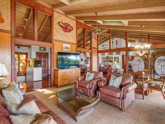 5th image of 634 Laniolu Pl