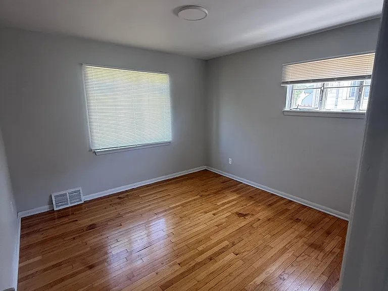 6236 Westminster Dr — Photo 28