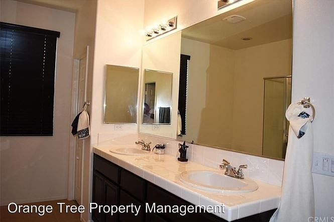 2nd image of 38012 Divot Dr