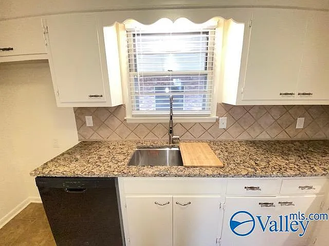 6210 Stratford Ct NW — Photo 12
