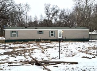 1520 E 400 S, Knox, IN 46534