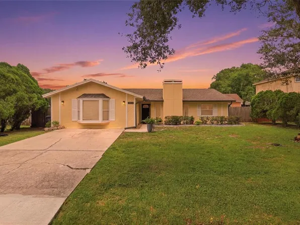 4934 Wildflower Dr, Lakeland, FL 33811