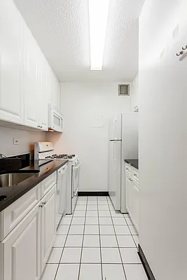 Rented by Town Residential | media 15