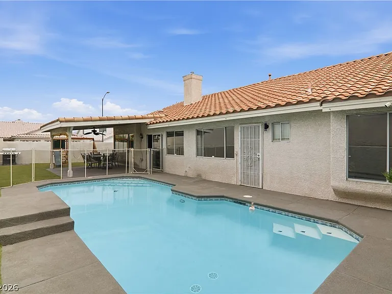 3121 Siena Cir — Photo 19